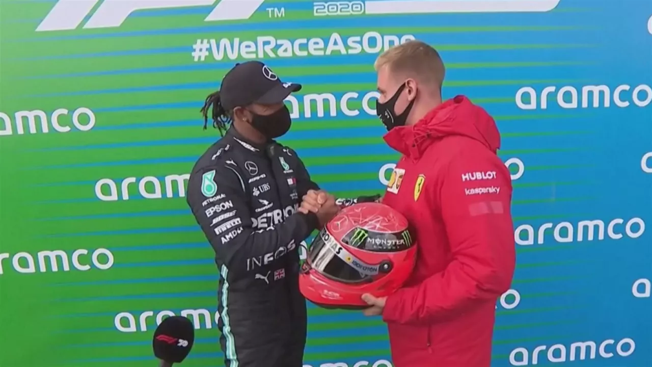 20201011205630_lewis-hamilton_