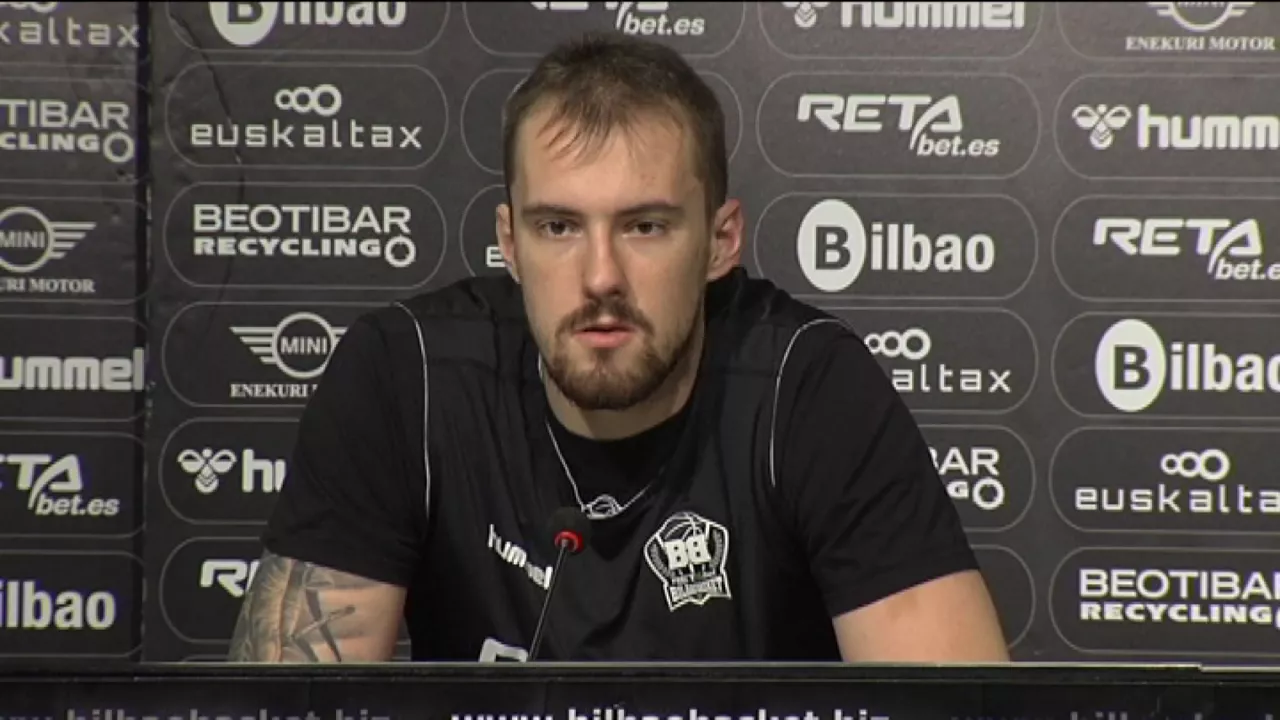 Ondrej Balvin, durante una rueda de prensa.