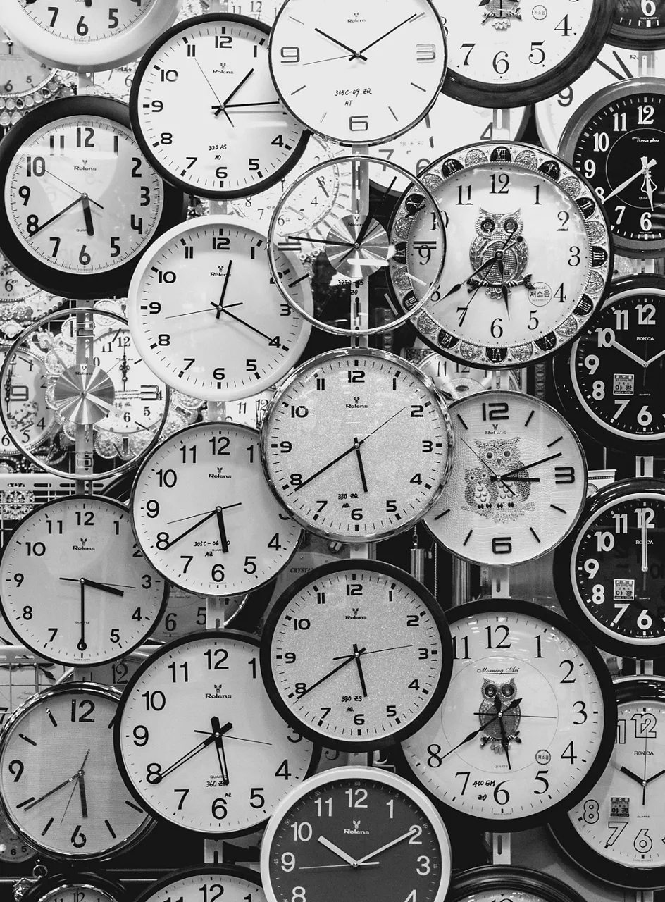 ERLOJUAK RELOJES ANDREY GRUSHNIKOV PEXELS