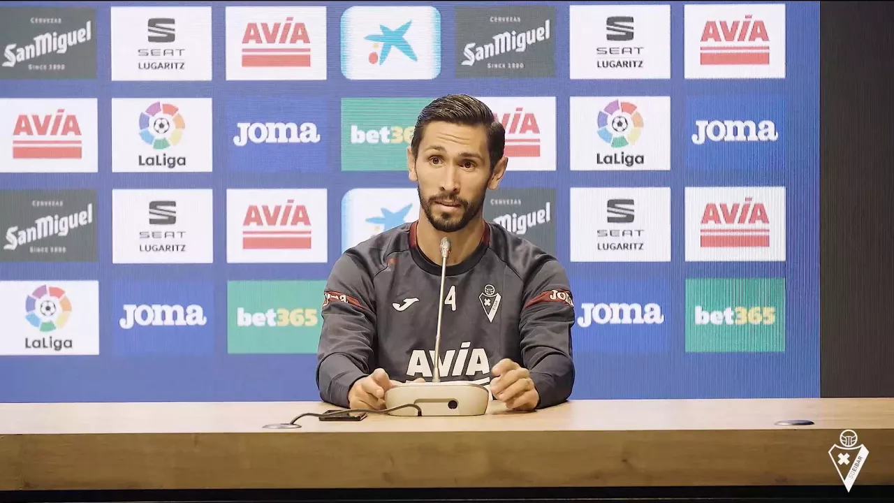 20201112222649_oliveira_