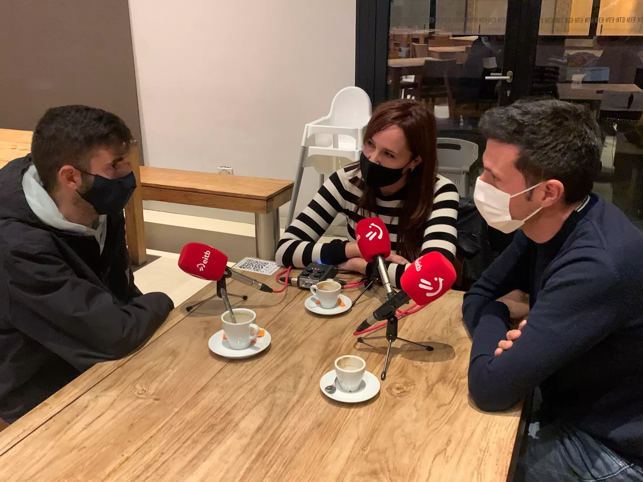 Juan Cuatrecasas, Maider Martin eta Ander Arzak, elkarrizketaren une batean.