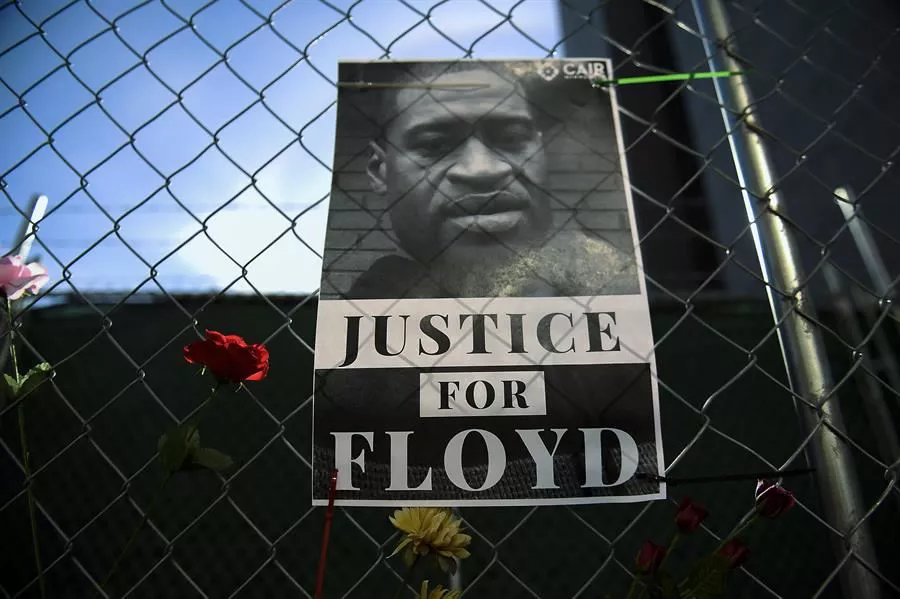 Cartel que reclama justicia para George Floyd