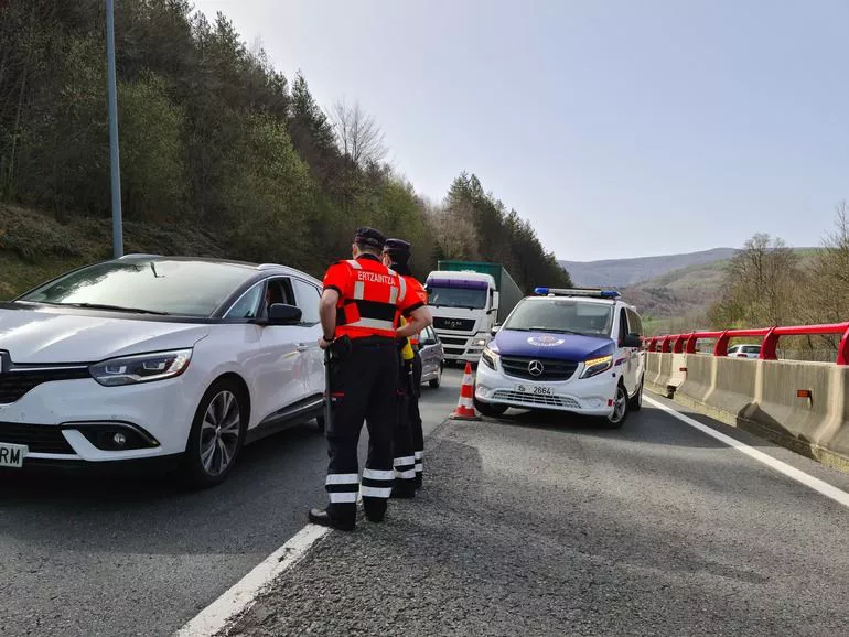 ERTZAINTZA CONTROL TRAFIKOA