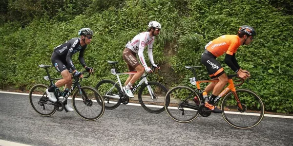 Martijn Tusveled, Ben Gastauer eta Mikel Iturria