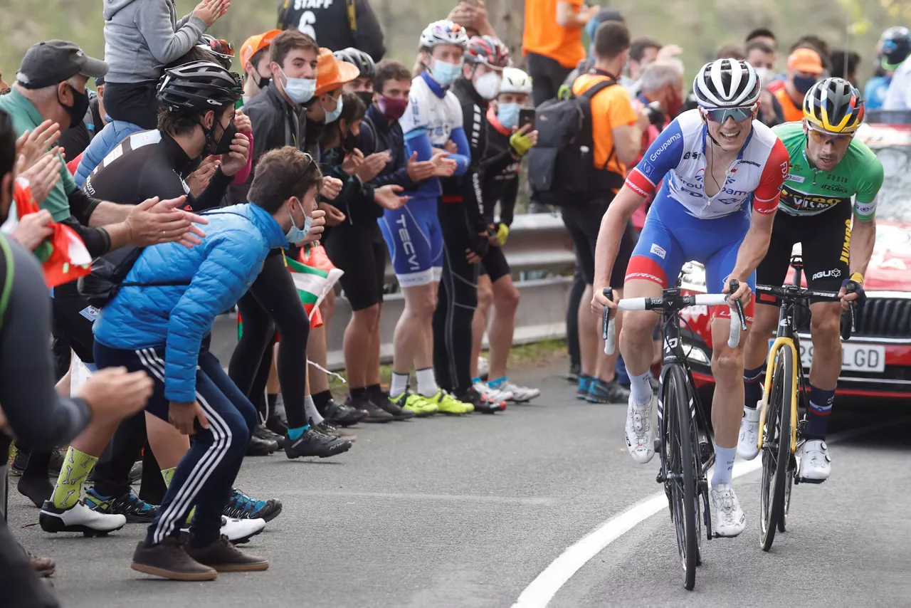 6. etapa, Itzulia Arraten