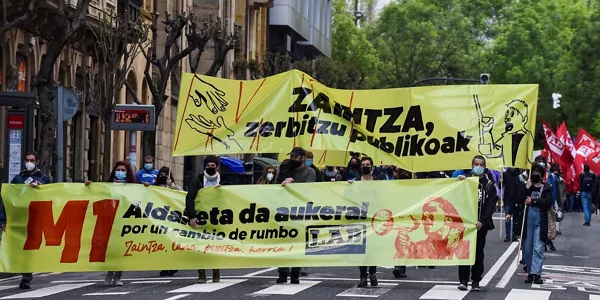Manifestantes en Bilbao. Foto: EFE