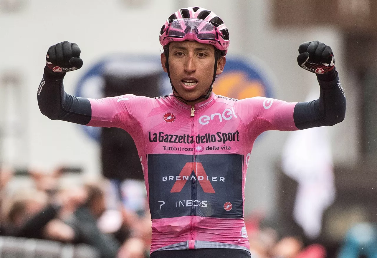 Egan Bernal txirrindularia helmugan