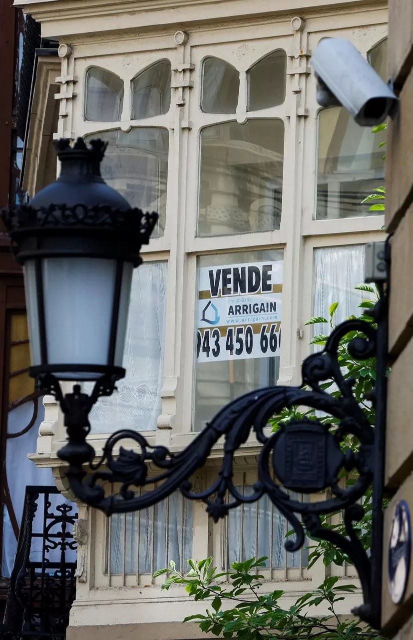 ETXEBIZITZA-SALMENTA-VIVIENDA-ECONOMIA-DONOSTIA-EFE.JPG