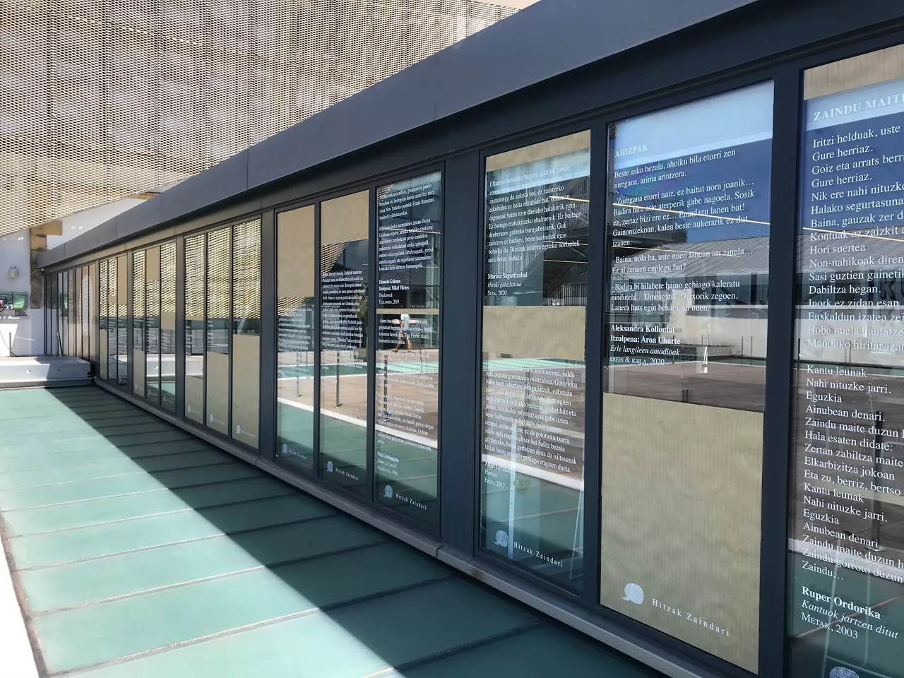 "Hitzak zaindari" erakusketa, Kutxa Kultur Terrazan, Donostian