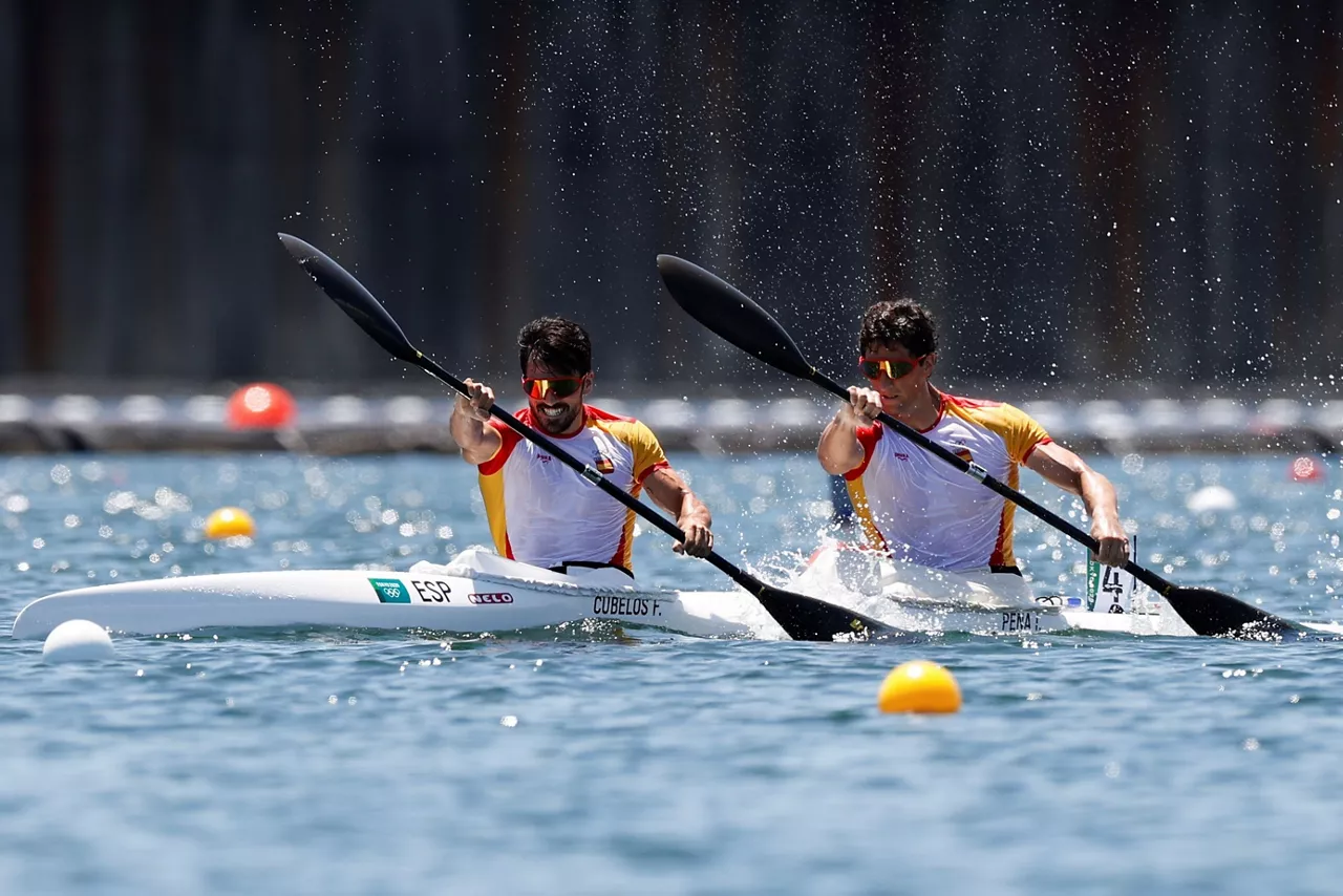 Paco Cubelos (ezkerrean) eta Iñigo Peña (eskuinean), bere sailkatze-fasean.