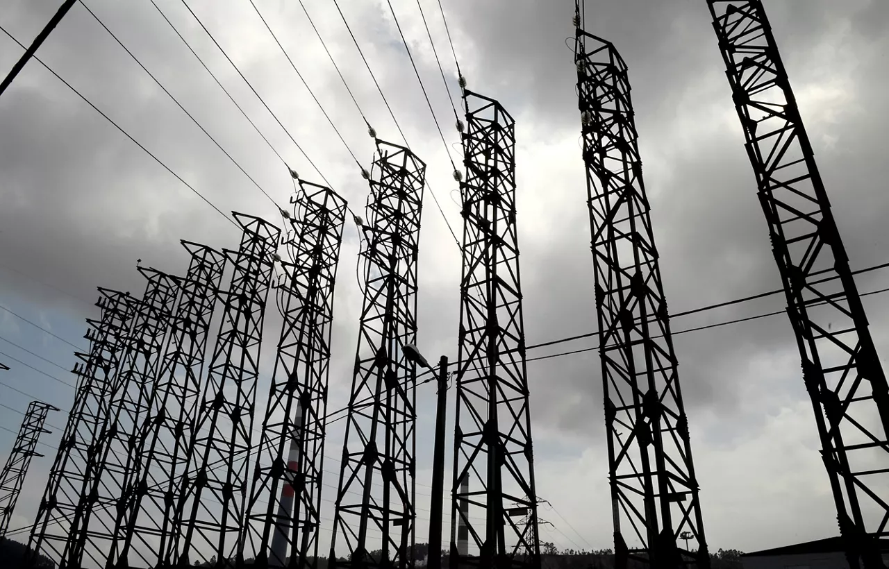 El precio medio de la electricidad sigue batiendo récords, 115,83 euros megavatio hora