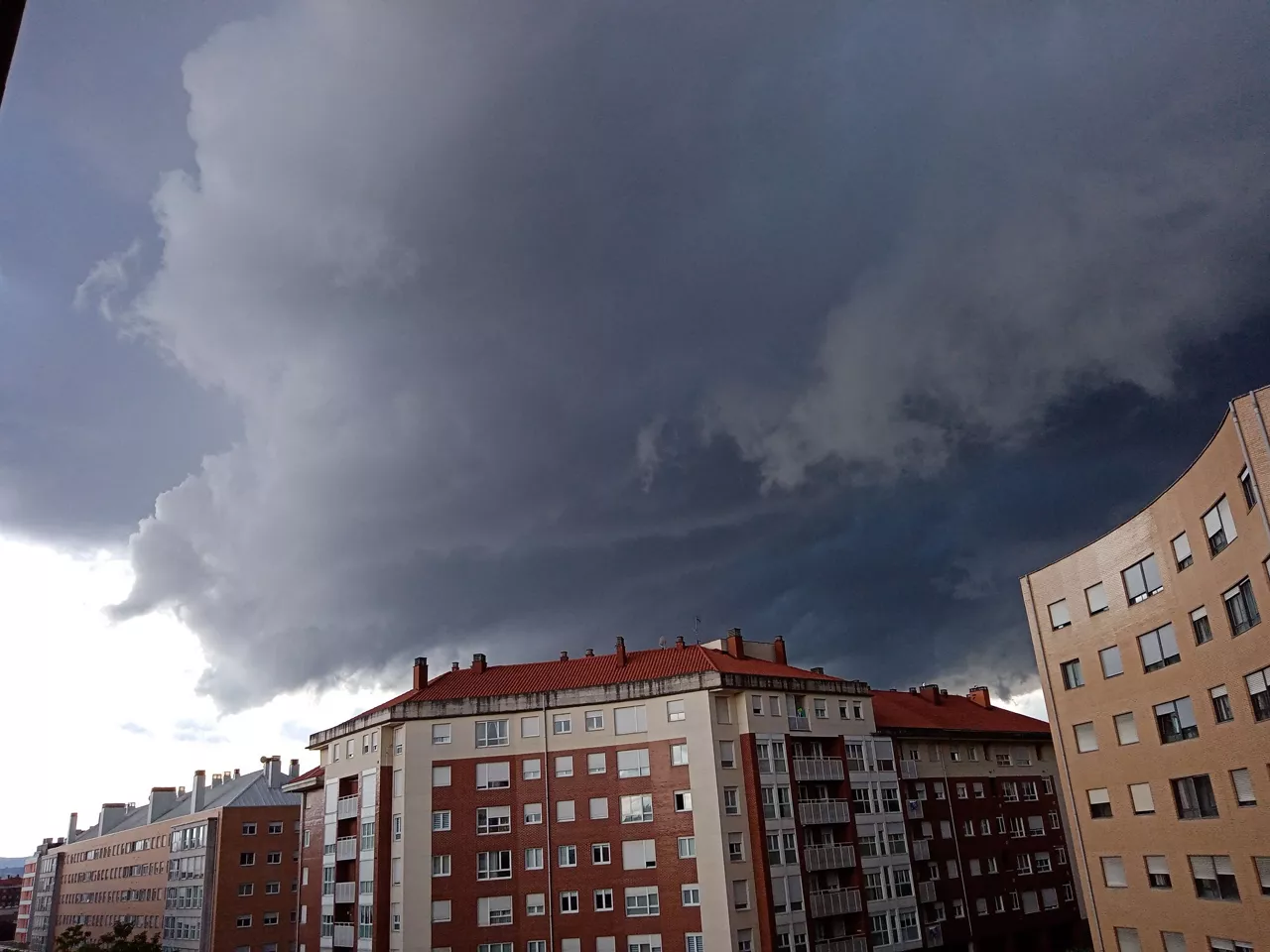 NUBES DANA iñaki palma gasteiz