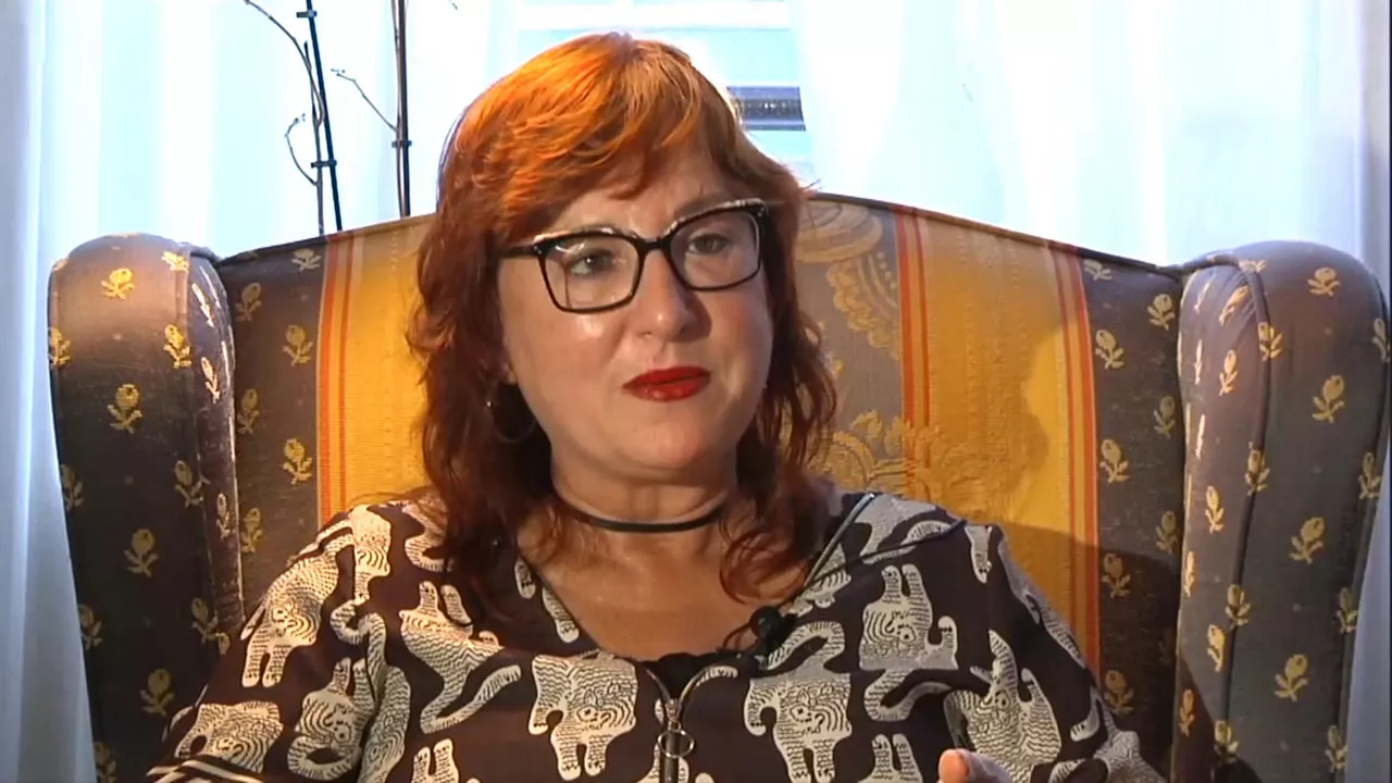 Miren Agur Meabek "Nola atondu (dudan nire) gela bat norberarena hitzaldia eskainiko du