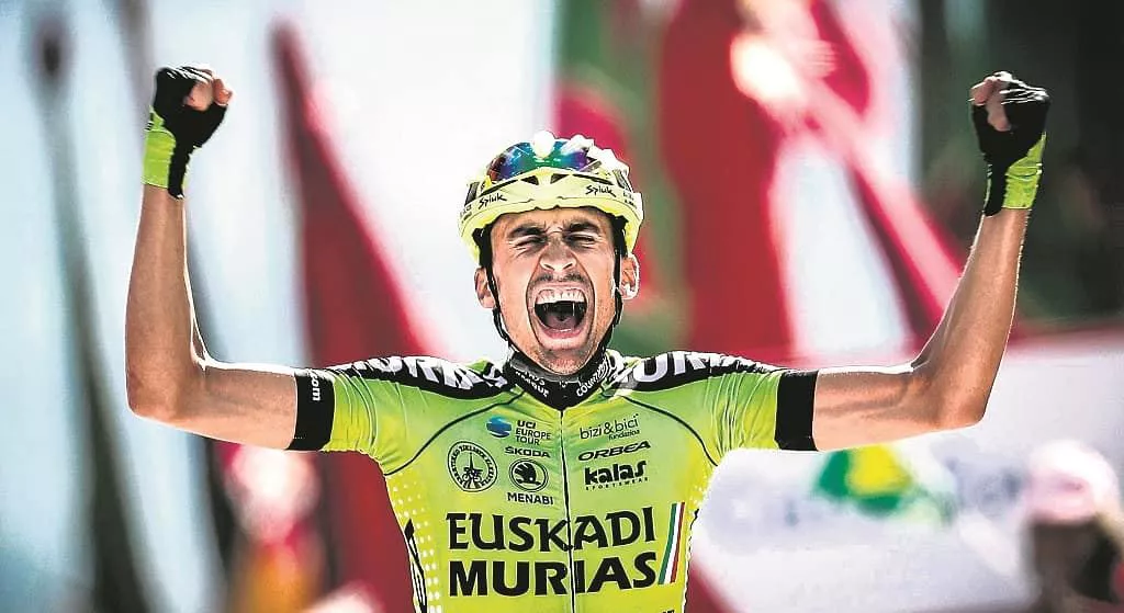 Oscar Rodriguez, 2018ko Espainiako Vueltan, La Camperonan irabazi zuenean. Argazkia: EFE.