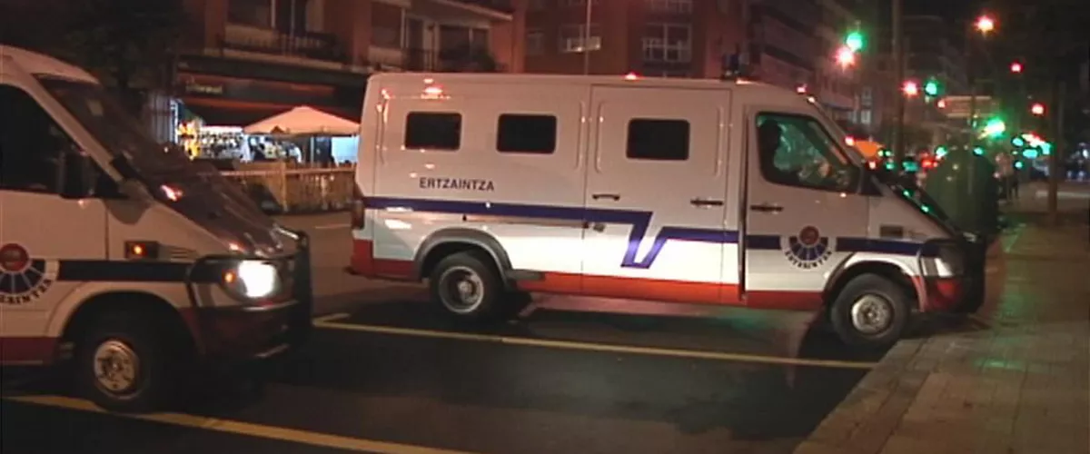 ertzaintza-patrulla-botellon-bilbao_2_1024x576