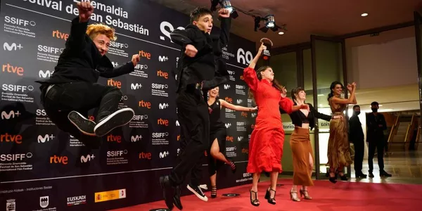 Concha de Plata a la Mejor Interpretación de Reparto: Elenco de la película "Quién lo impide" (Jonás Trueba). Foto: Zinemaldia