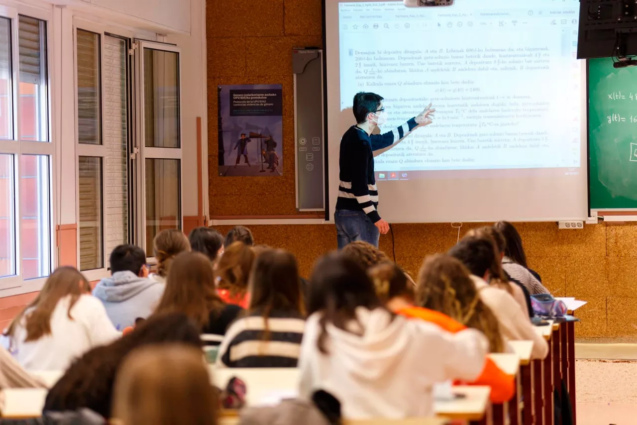 Una clase de la UPV/EHU. Foto de archivo: EFE
