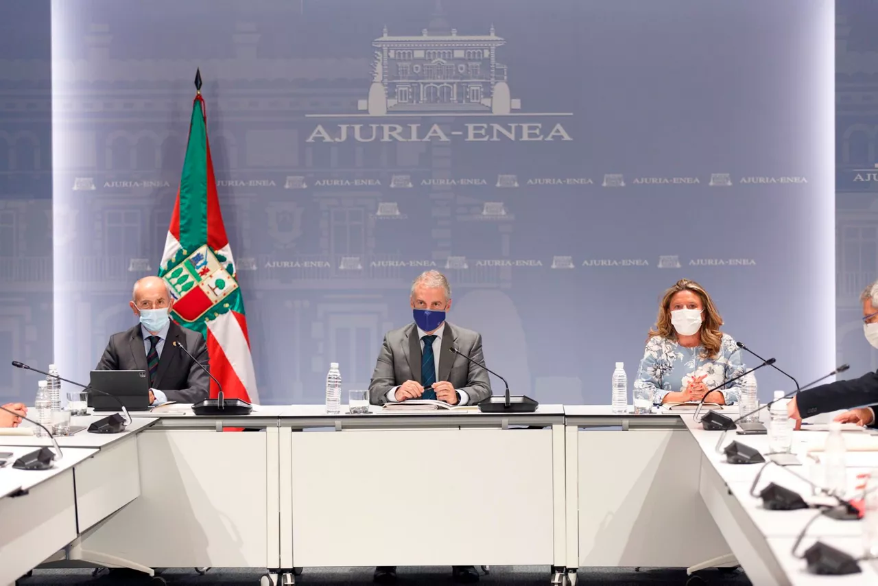 Una reunión anterior del LABI. Foto: EITB Media