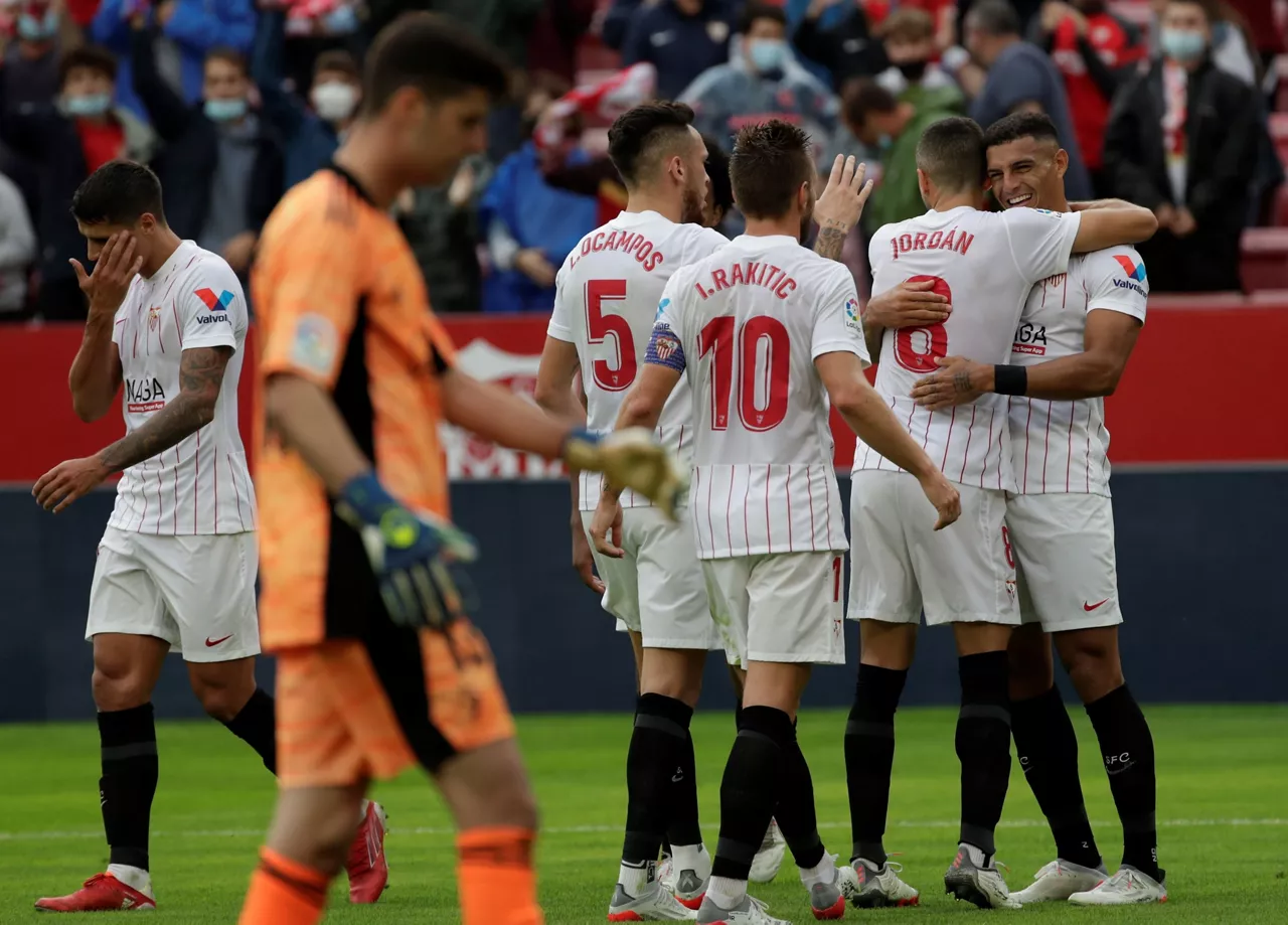 Sevillaren gola ospatzen