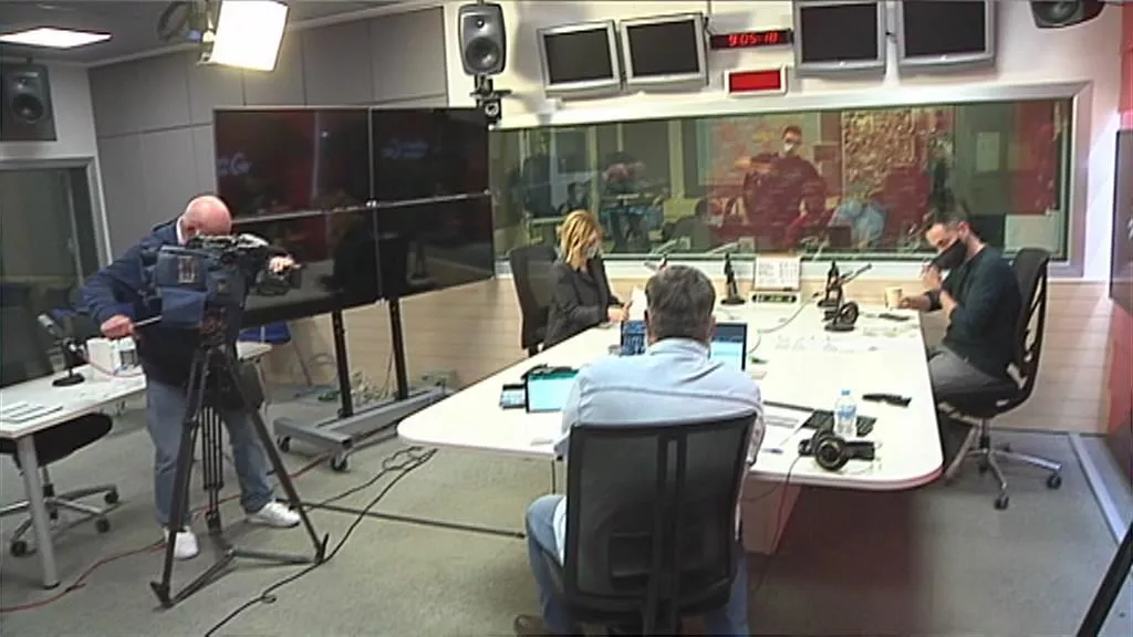 María Eugenia Arrizabalaga (EAJ) eta Iker Casanova (EH Bildu) Bilboko estudioan.