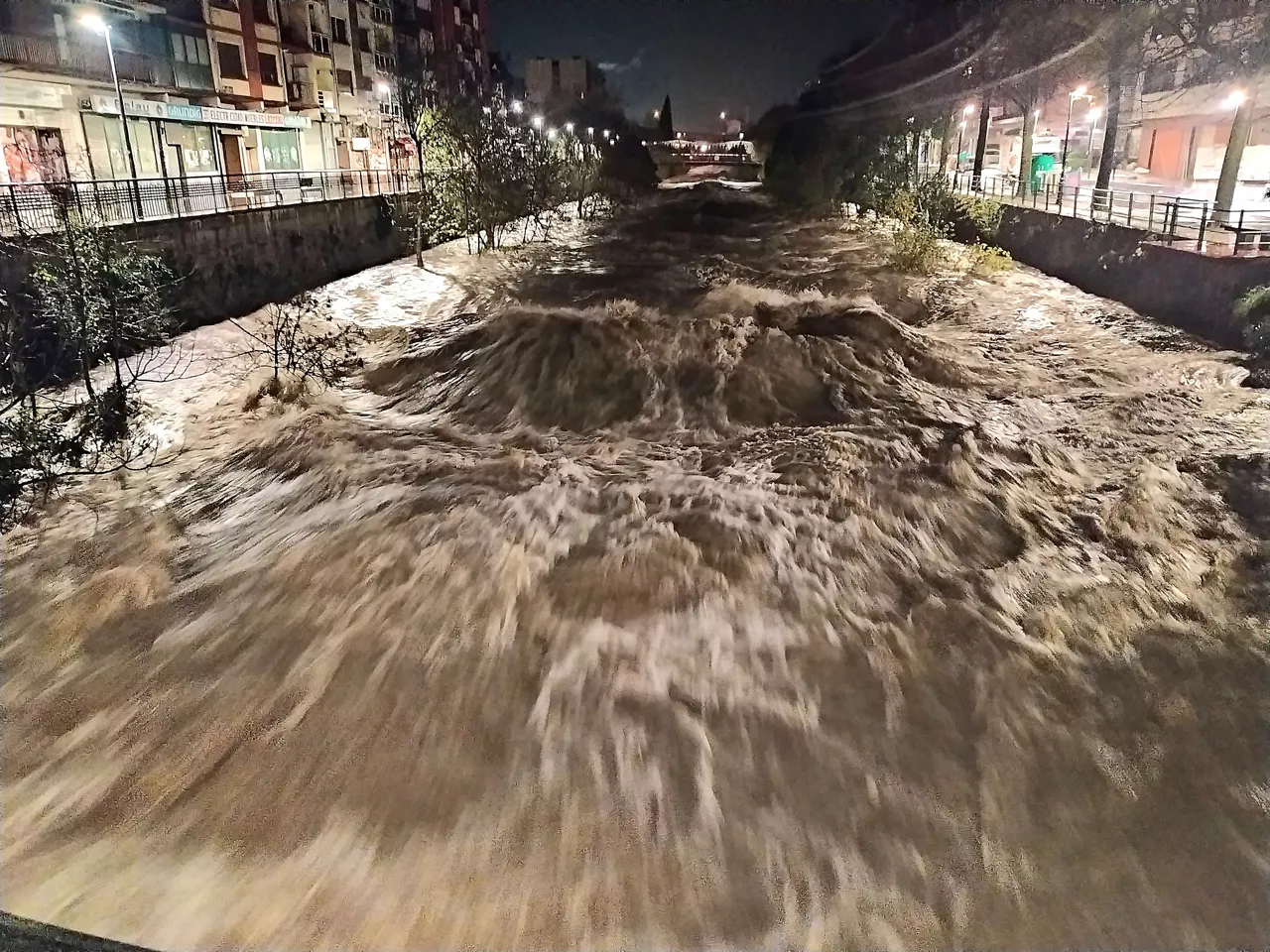 El río Nervión en Laudio.