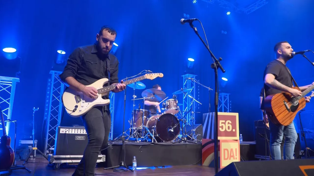 Wood Strings. EITB Mediaren bideo batetik ateratako irudia