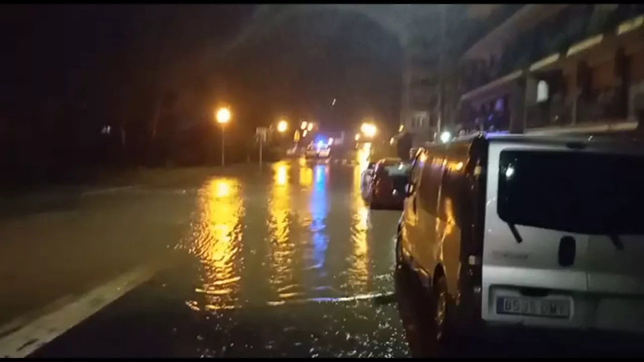 Oria ibaiak gainezka egin du Villabonan. Argazkia: EITB Media
