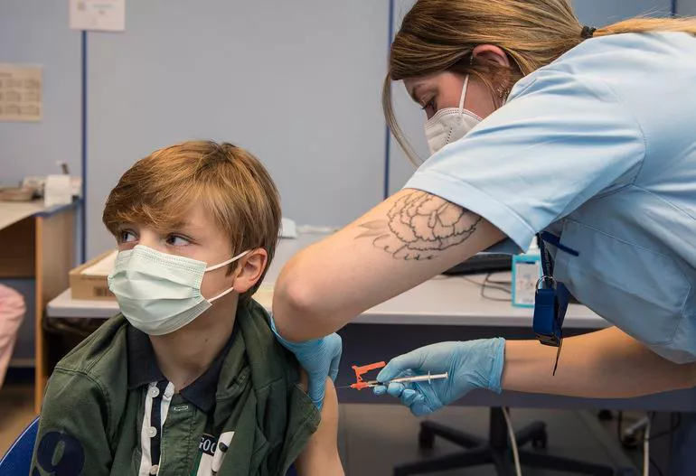 vacuna infantil haurrak txertoa coronavirus koronabirus osakidetza