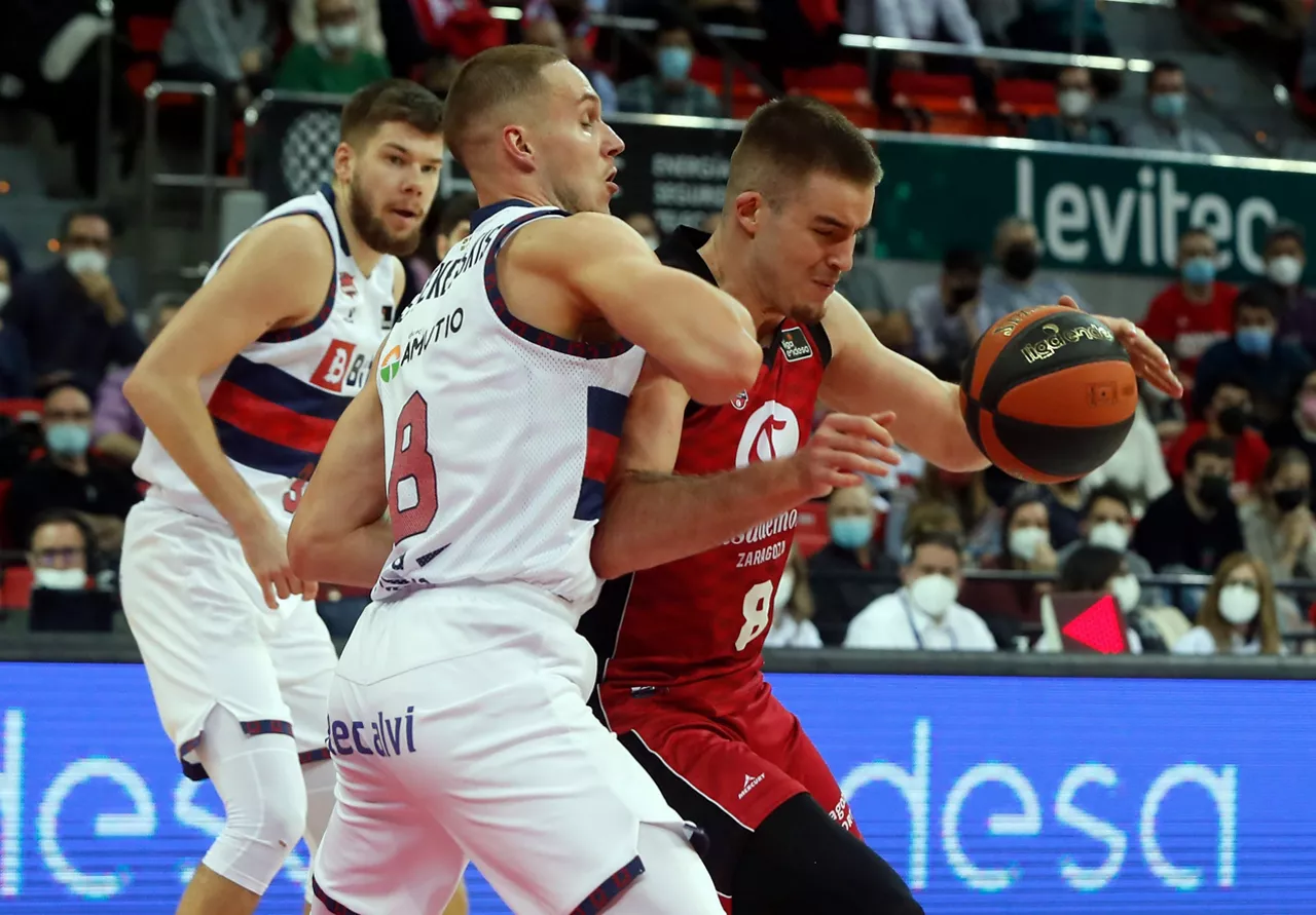 Koronabirusak hainbat partida atzeratzea eragin du