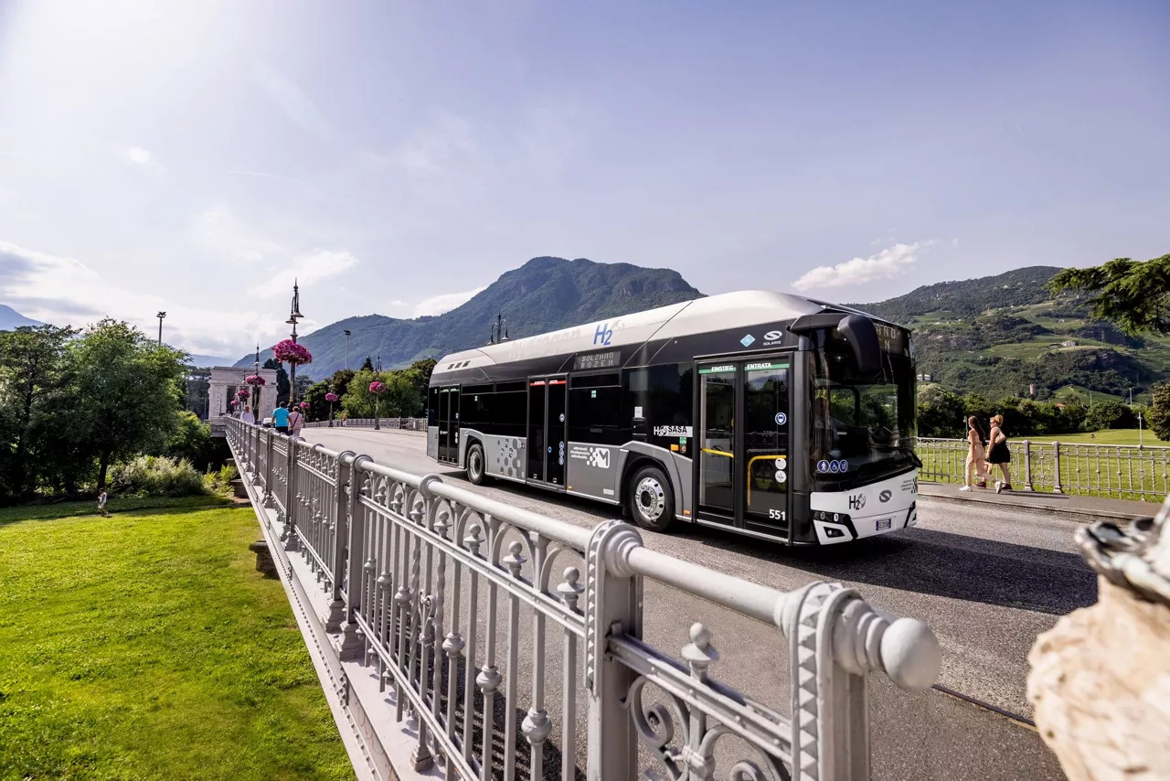 Solaris_Urbino_12_hydrogen
