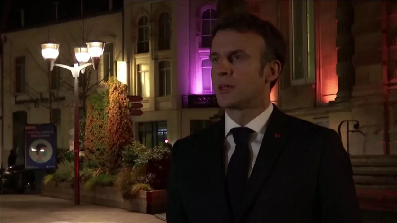 Emmanuel Macron. Agentzietako bideo batetik ateratako irudia.