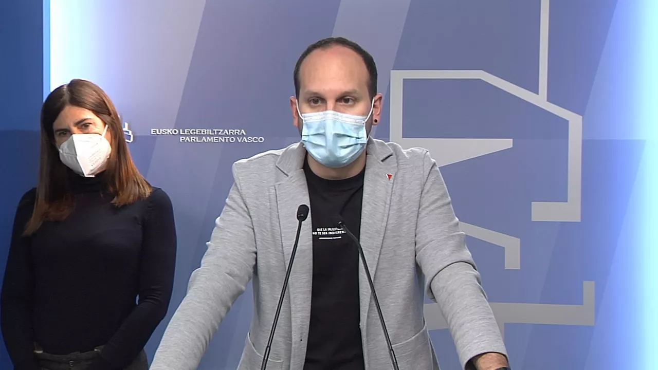 Miren Gorrotxategi e Iñigo Martínez. Imagen obtenida de un vídeo de EITB Media.