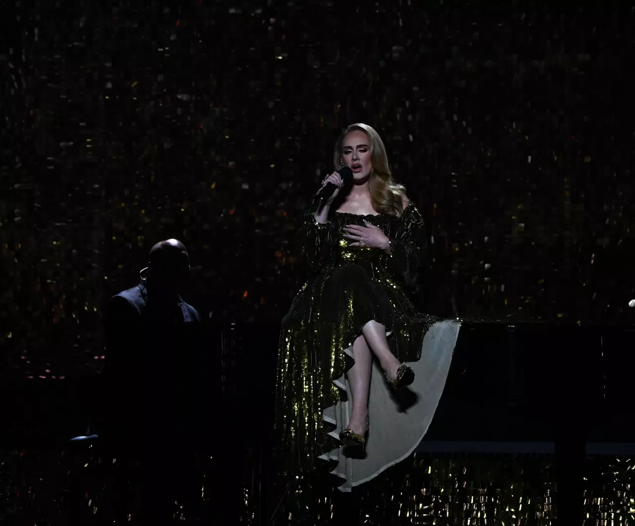 Adele, BRIT sarietan