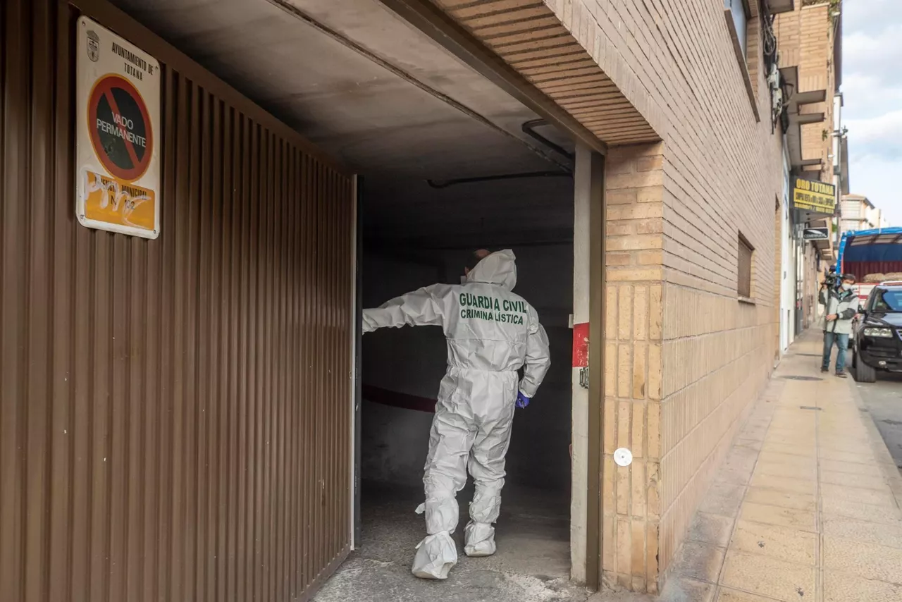 Hallan muerta a una menor en Murcia en un posible crimen machista