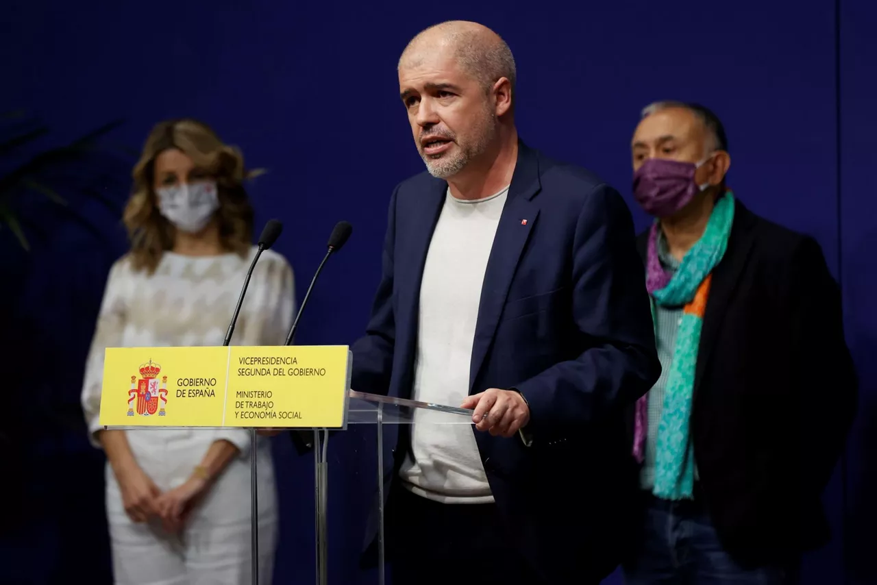 UnaSordo tras la firma del acuerdo. Foto: EFE.