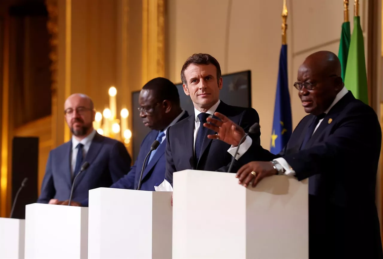 Conferencia de prensa conjunta sobre el compromiso de Francia en la región del Sahel