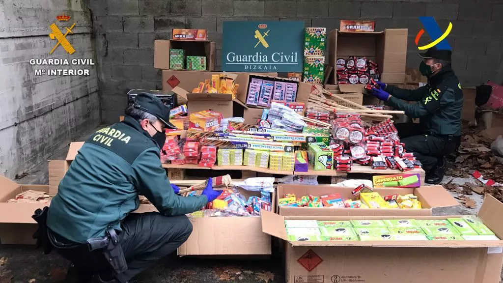 Juguetes hallados en Basauri. Foto: Guardia Civil