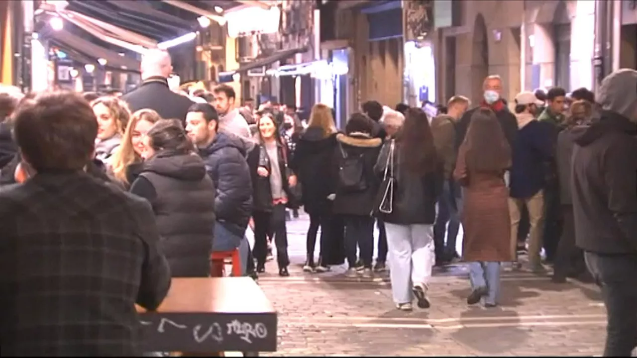pamplona-iruna-juevintxo-poteo-bar-taberna-gente-jendea-navarra-nafarroa-2_1920x1080