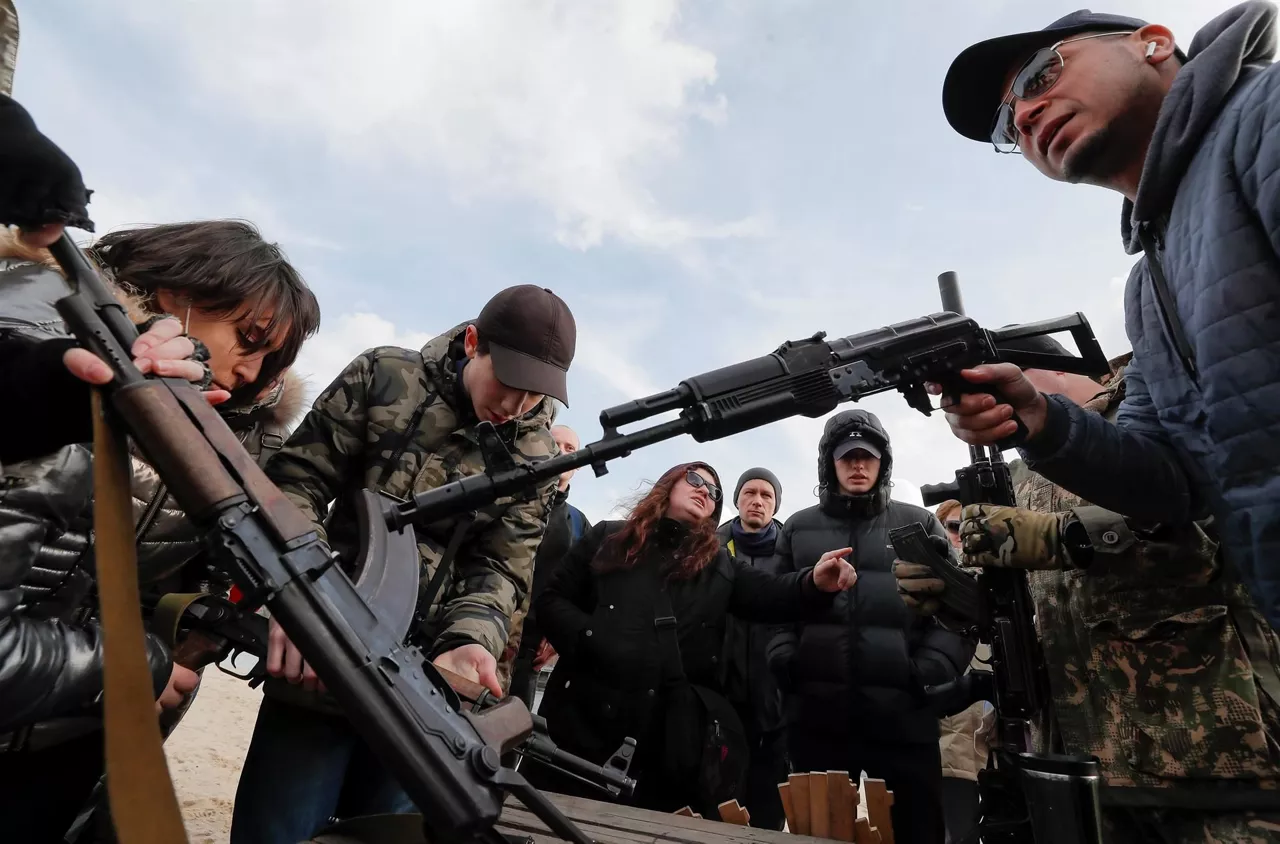 UCRANIA-ARMAS-EFE.JPG