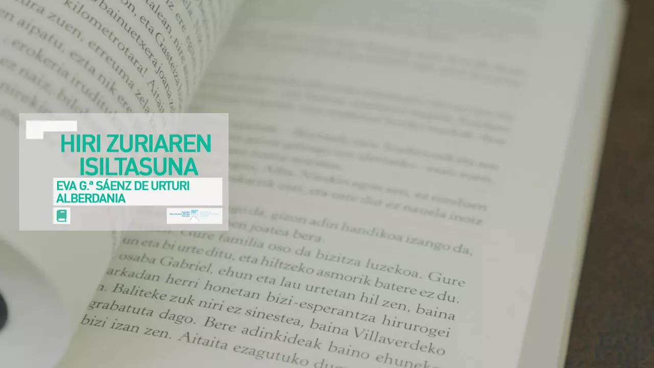 Kulturklik hiri zuriaren isiltasuna saenz de urturi