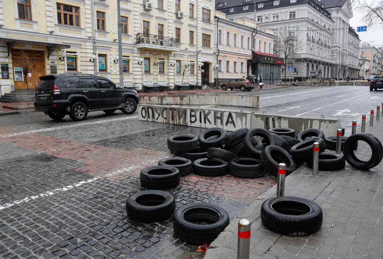 Una barricada en Kiev. Foto: EFE