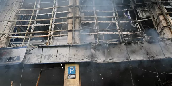 Estado de la capital tras el bombardeo. Foto: EFE