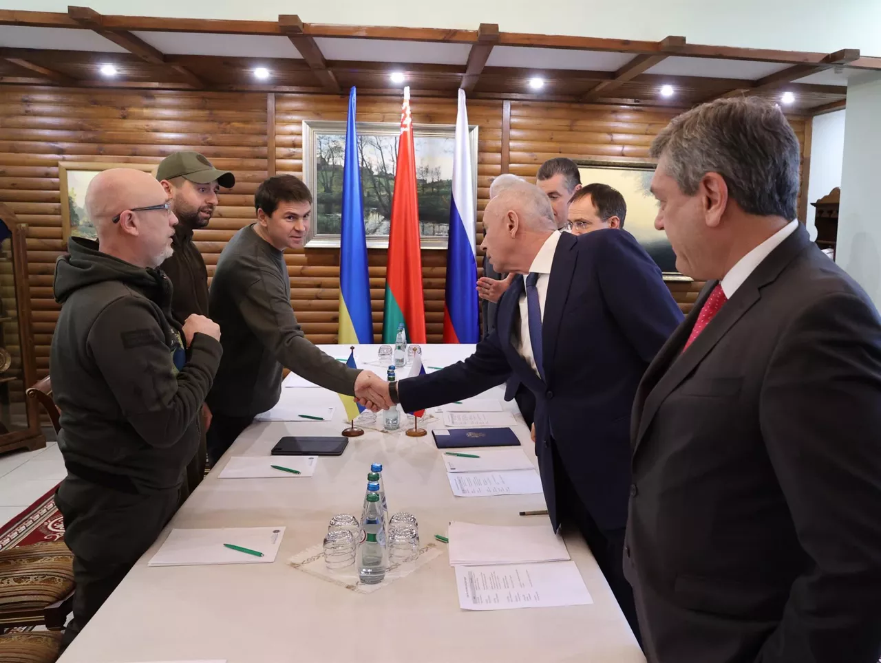 Reunión entre Rusia y Ucrania. Foto: EFE