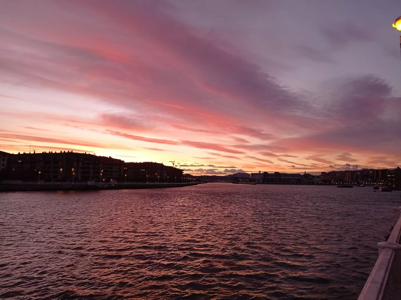 Amanecer en Portugalete. Foto: Ignacio Rodriguez