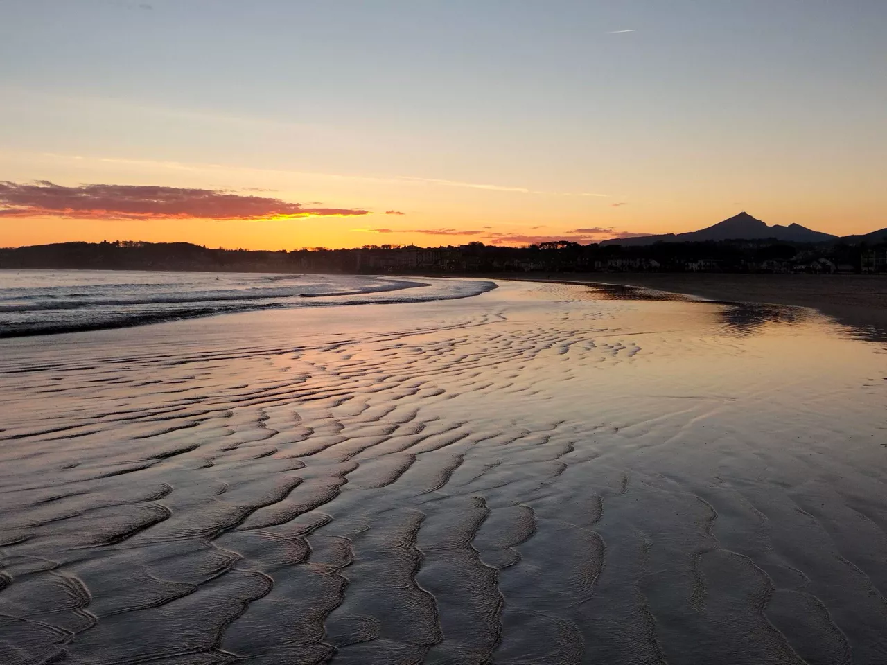 Amanecer en Iparralde. Foto: Juncal Abad