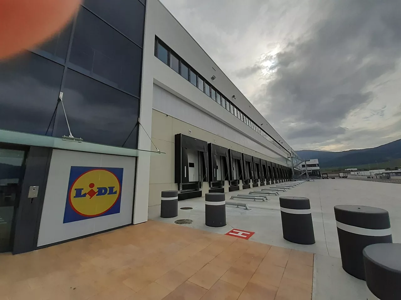 021 CTRO LOGISTICO LIDL EN NANCLARES INAUGURACIÓN