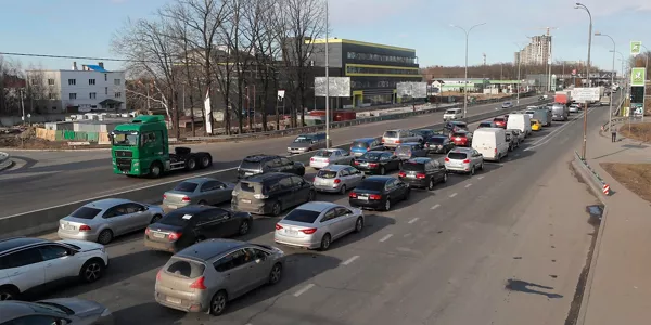 Colas en Kiev. EFE