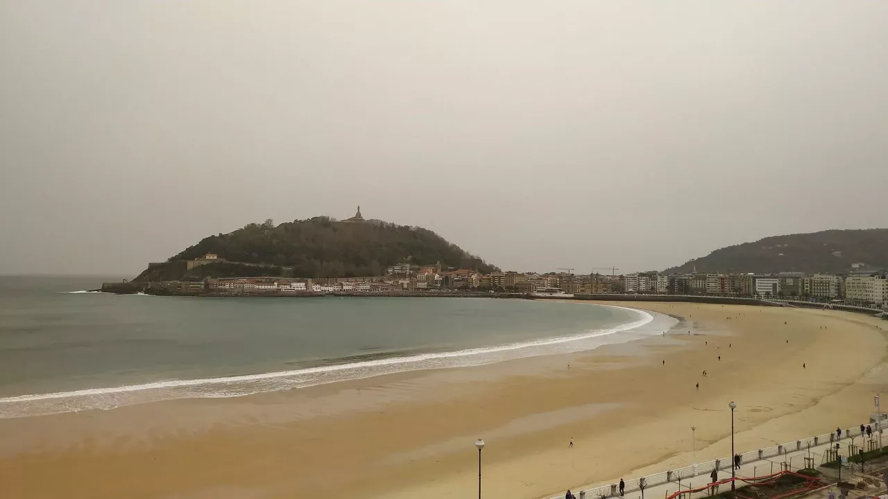 Calima en Donostia. Foto: Luis Dadebat