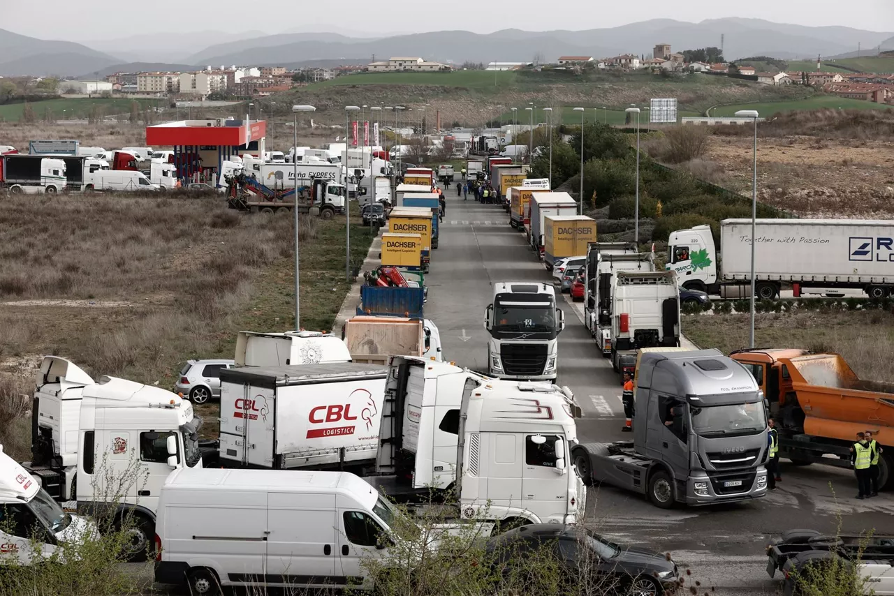 caravana camiones navarra huelga
