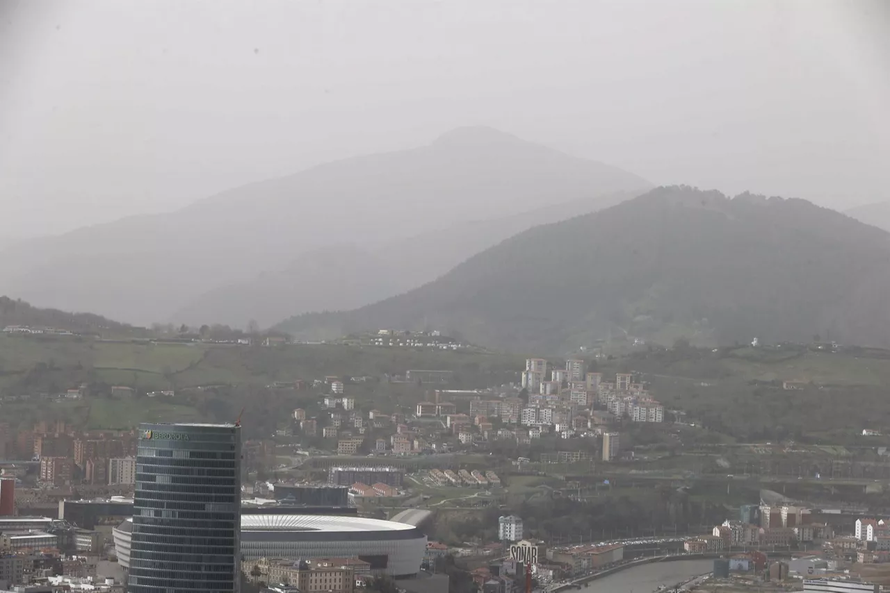 Calima en Bilbao. Foto: EFE